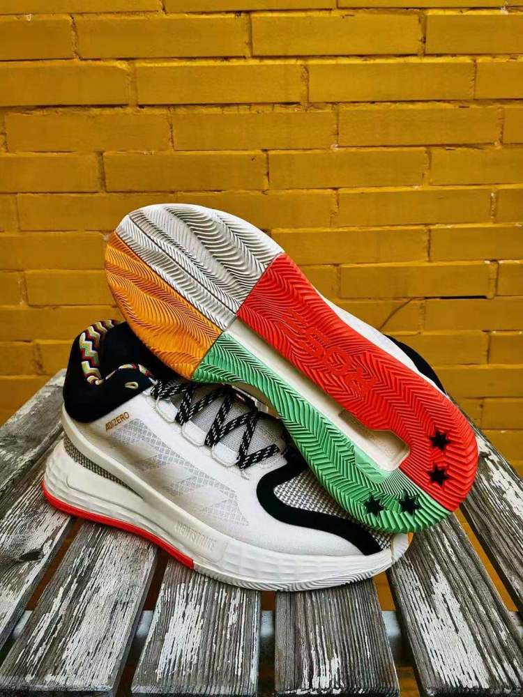 喜迎新春!罗斯新一代签名球鞋d rose 11官方售价已不到600元