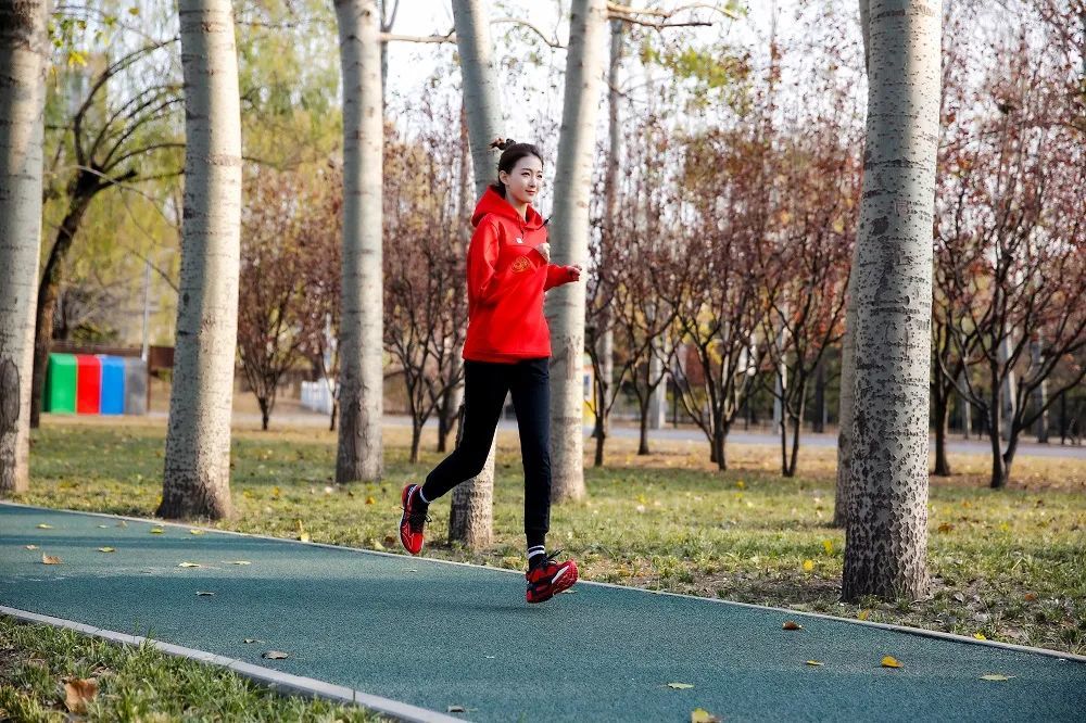 nba美女主播雪儿的跑步秘笈
