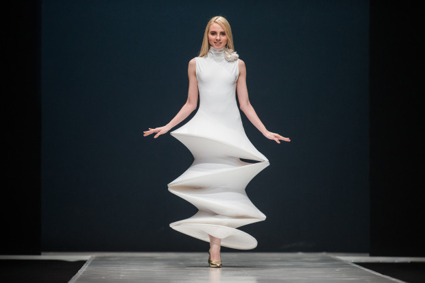 时尚界的损失法国时装设计师皮尔卡丹逝世享年98岁