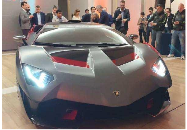 花6000万定制了一台顶级兰博基尼跑车sc18,这台跑车的车主名为付嵩洋