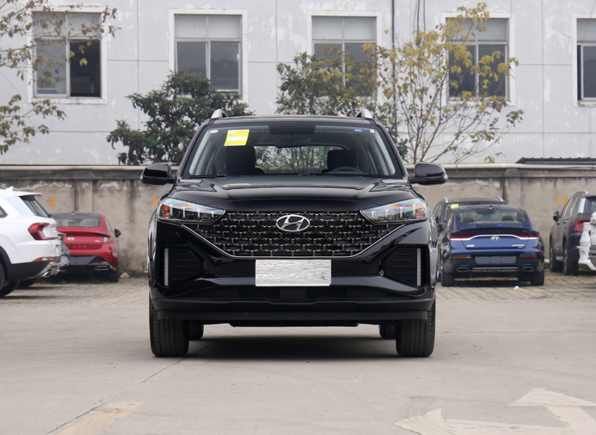 作为北京现代旗下的主力走量车型,2021款北京现代ix35在外观方面依旧