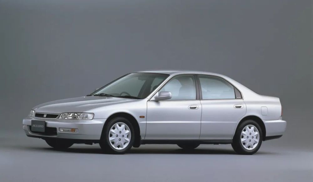 美规与欧规的第一次出现 第五代雅阁(cd)