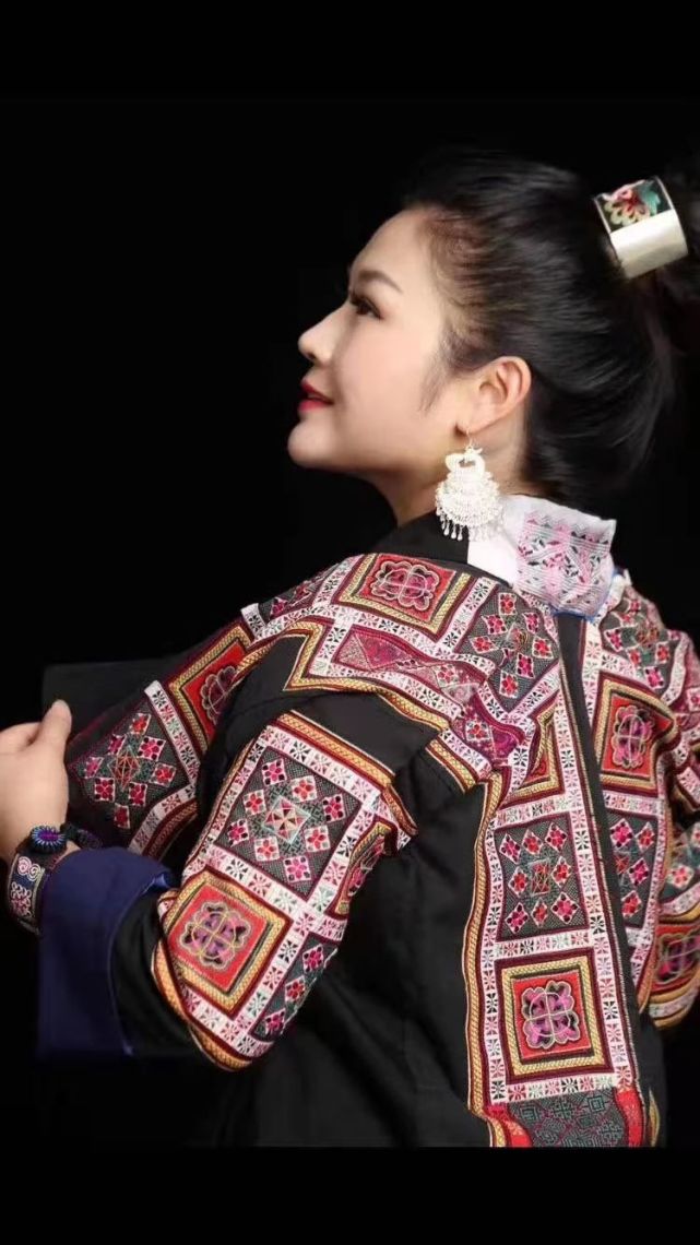 邵阳绥宁苗族歌手阿苗千千苗歌迎新年音乐会将在长沙举办