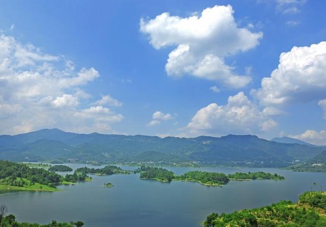 蕲春狮子镇人口_湖北蕲春横车镇(2)