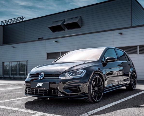 大众旗下的黑武士外观帅气十足则动力方面堪称小钢炮