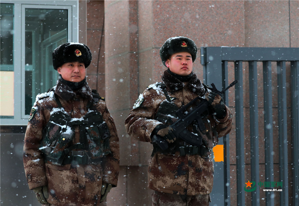 平凡与不凡 请看边疆军人的一年_腾讯新闻