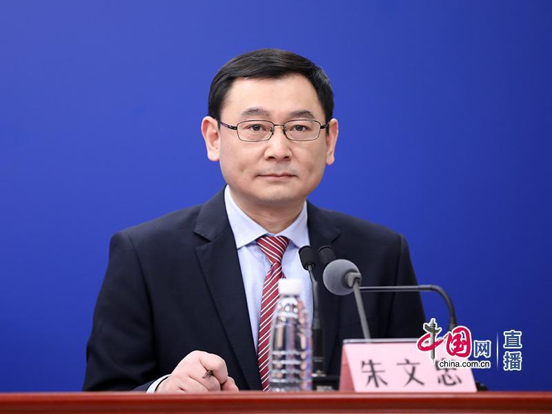 国铁集团客运部副主任朱文忠朱文忠说,为有效应对客流高峰,切实做好