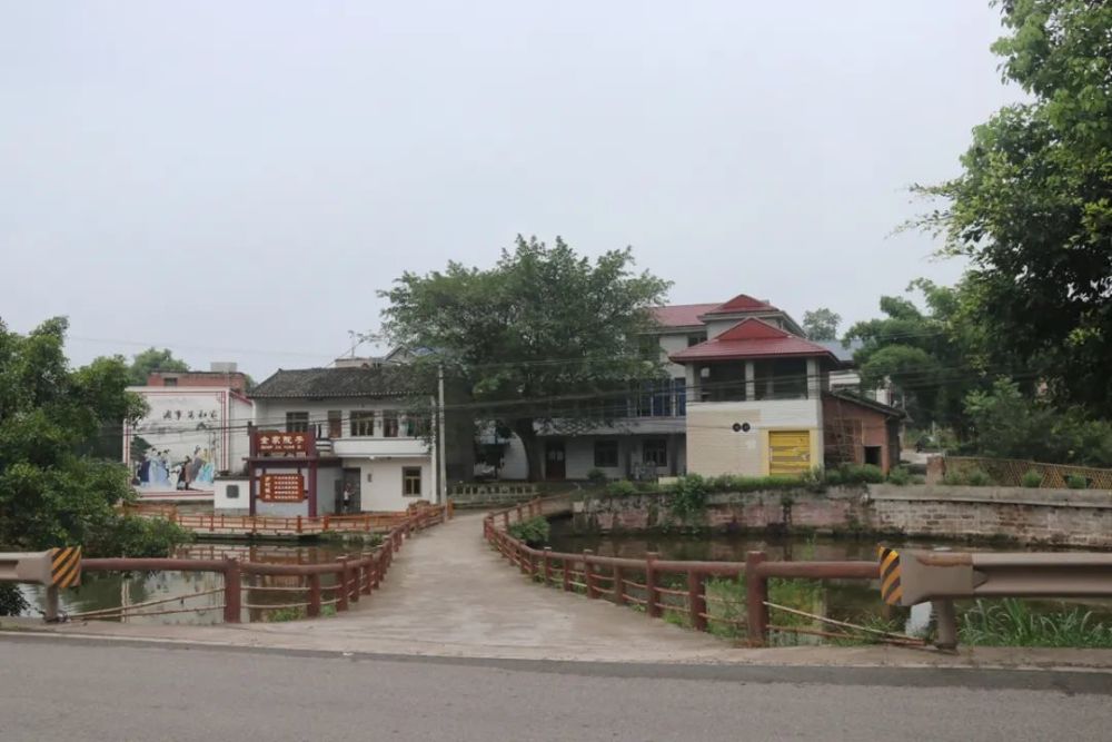 【关注】有山有佛,有花有果,江津石门"风景独好"!_腾讯新闻