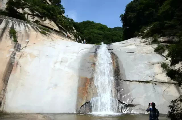 (圖片來源:洛陽花果山國家森林公園)洛陽旅遊,找洛陽天天旅行社,定房