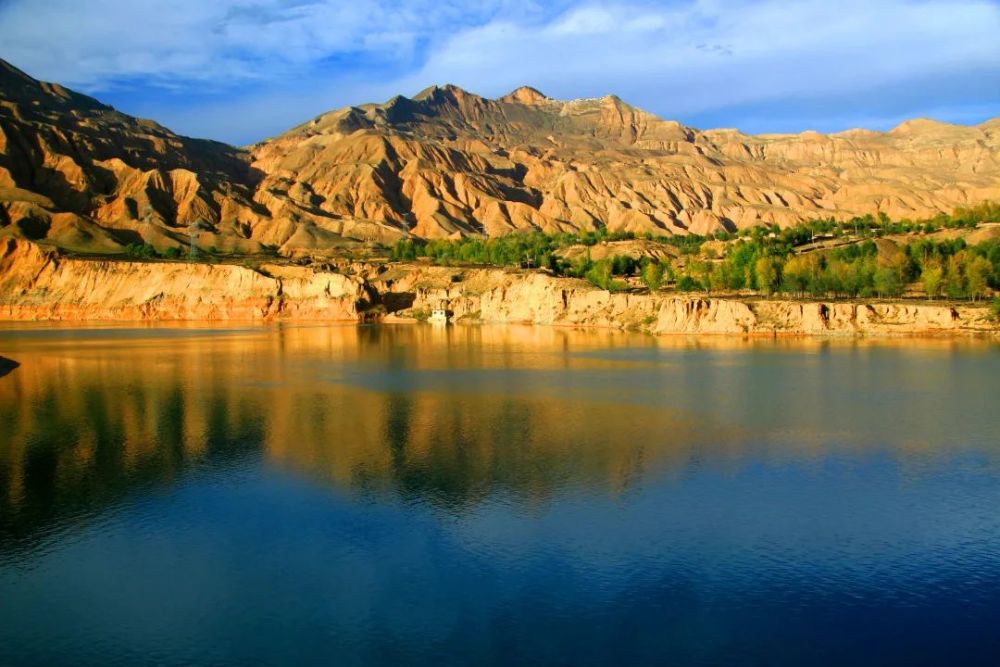 文旅资讯西宁市黄南藏族自治州入选第一批国家文化和旅游消费试点城市