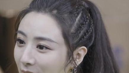 有种整容叫薇娅卸妆摘掉假睫毛后网友这是同一个人吗