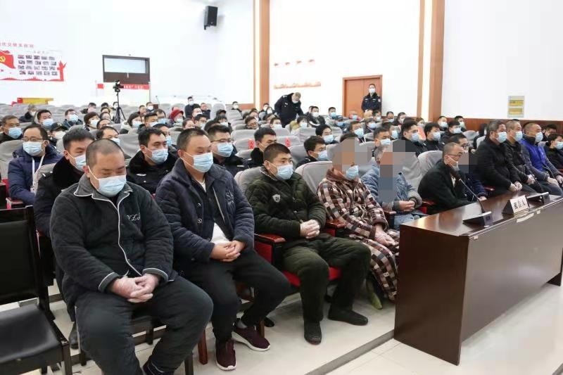 商丘16人涉恶案 首犯被判14年_腾讯新闻