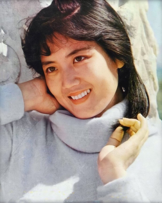 影后李秀明80年代最红女星刘晓庆给她当配角40岁成亿万富婆