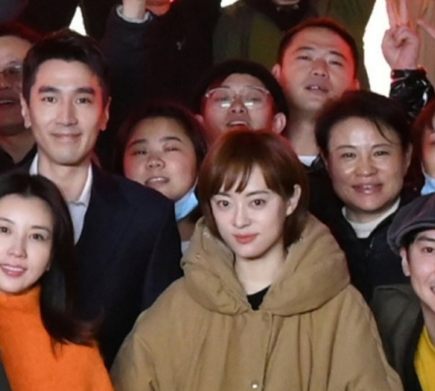 孙俪新剧理想之城杀青携手赵又廷树立职场中正确的价值观
