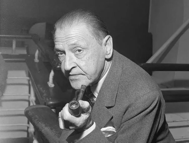 思特里克兰德|月亮和六便士|威廉·萨默塞特·毛姆