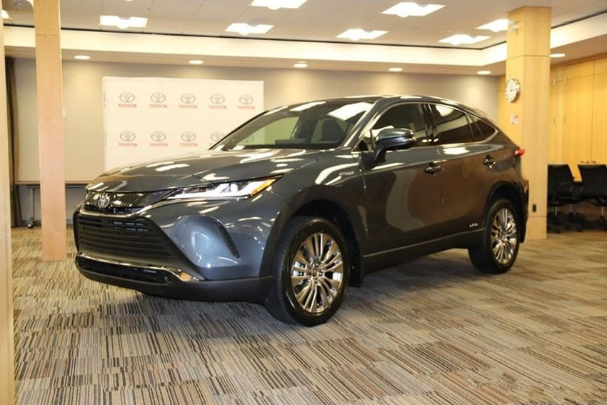 被称为换壳雷克萨斯2021款丰田海利亚曝光网友还得加价