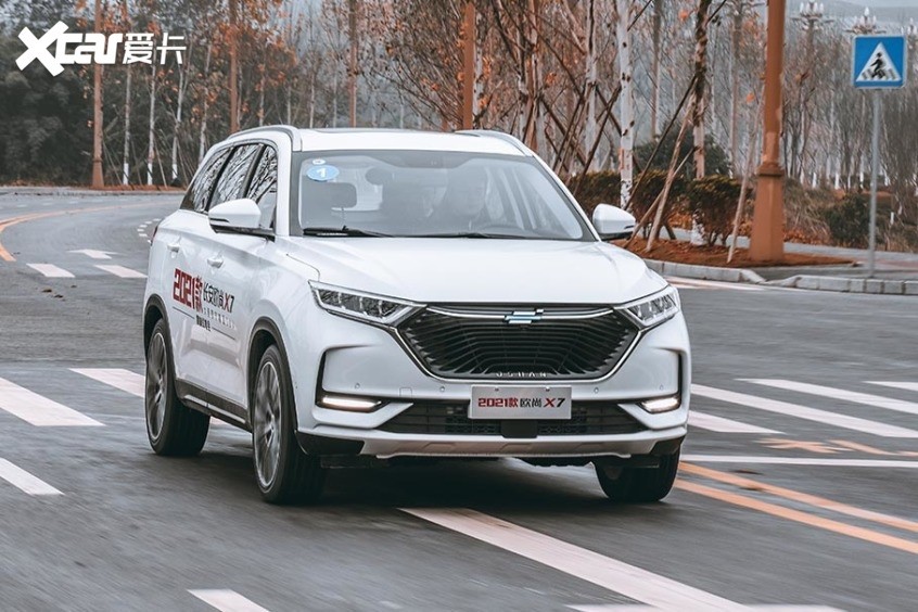 智能舒适家用之选爱卡试驾长安欧尚x7