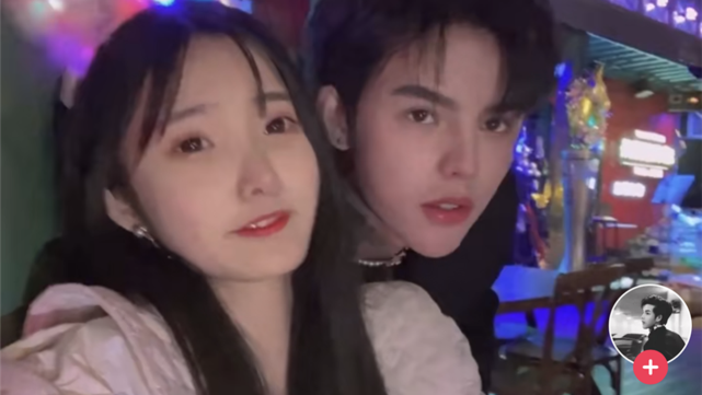 矮love油男主角殷世航求婚套璐璐一边求婚捞金一边遗憾旧人