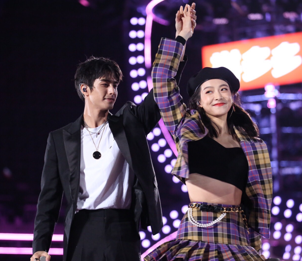 王一博"背影杀",宋茜秀"马甲线",王俊凯将遗憾缺席跨年晚会