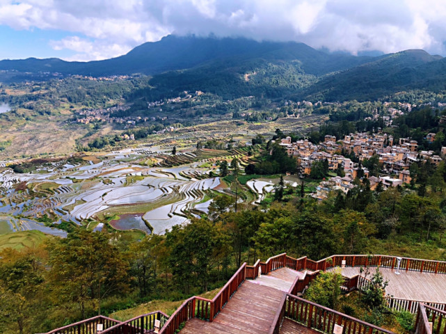 多依樹的梯田觀日出,親身體驗一山有四季,隔裡不同天的景象