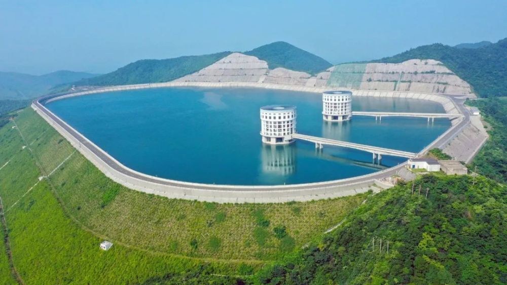 溧阳抽水蓄能电站▲燕湖公园夜景瑞雪兆丰年2020年的最后一场雪也