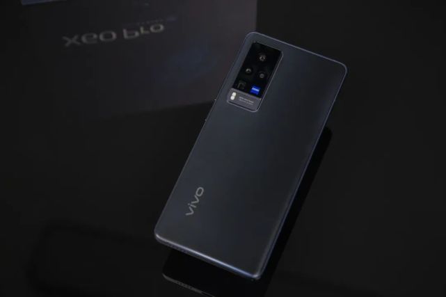 vivo x60 pro评测:带你看见更多 触碰更多