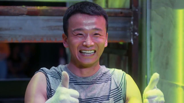 装台哑巴仅几个镜头就征服观众的他靠这三点是心的净化