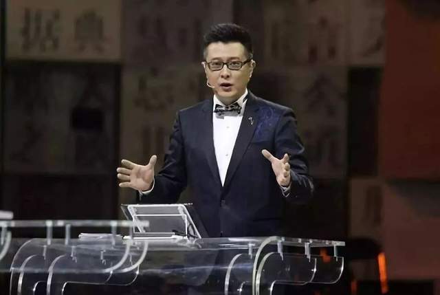 一体机电脑哪家强央视科教频道主持人张腾岳懂电脑选海兰