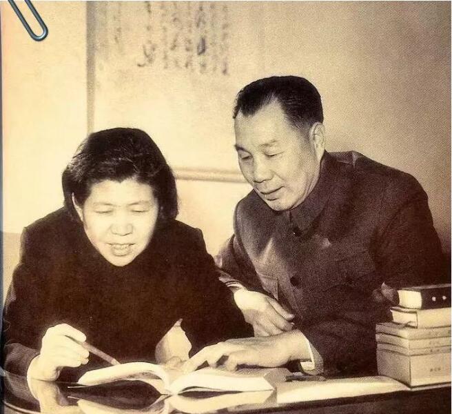 赵志珍 17岁结婚 与上将杨成武相守66载 生育10个孩子 腾讯新闻