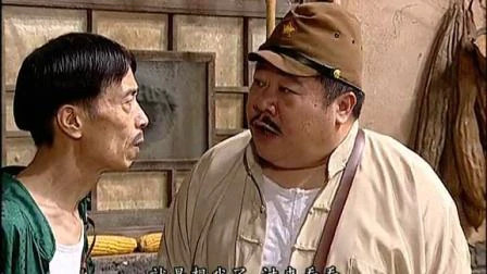 特务头子贾队长,堪称最搞笑的角色.