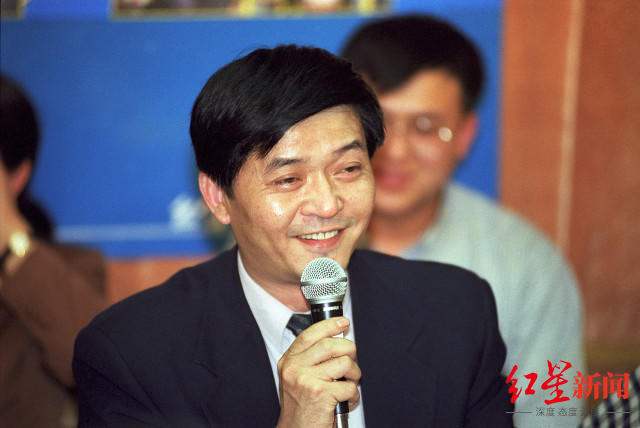 焦点访谈首任制片人张海潮去世曾挖掘培养水均益等名主持