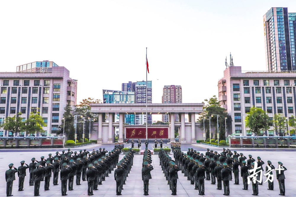 深圳龙岗武警支队图片