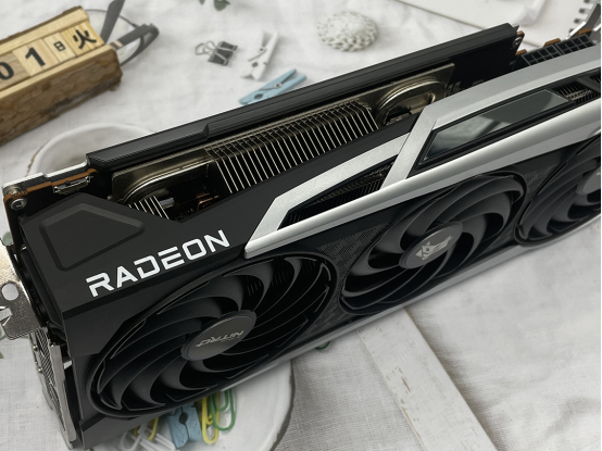 6900xt不讲武德性能散热双开花