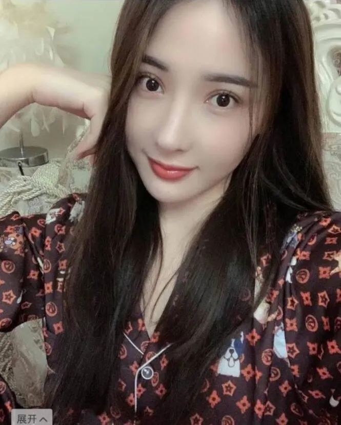阿哲公布与哲嫂婚纱照老婆孙姗姗正式亮相今年会举办婚礼