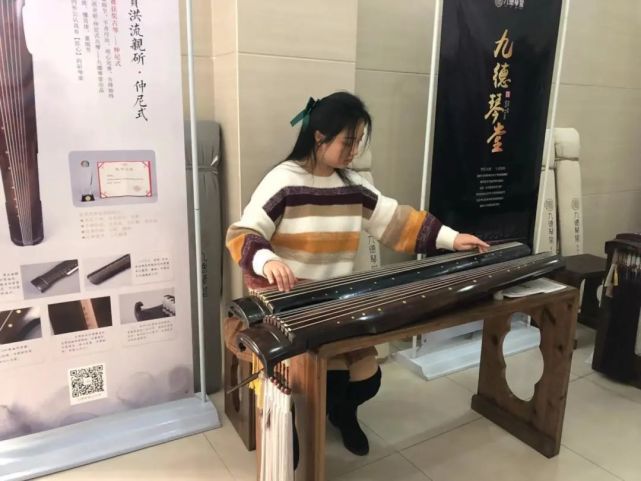 传世名琴惊喜亮相，斫琴艺术走进社区_腾讯新闻