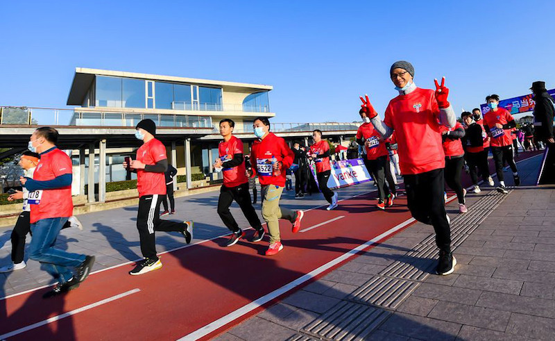 以运动迎接2021年,万科新年乐跑完赛