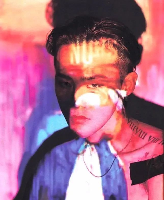 2021年了请换上权志龙iphone同款壁纸