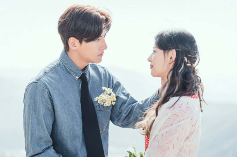 池昌旭与金智媛在都市男女爱情法剧中甜蜜剧照