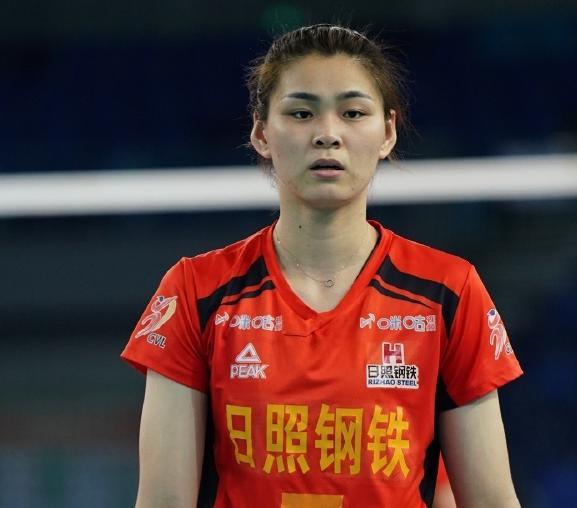 山东女排晒出新年合影梅笑寒杜清清落选有点冤或出于全运考虑