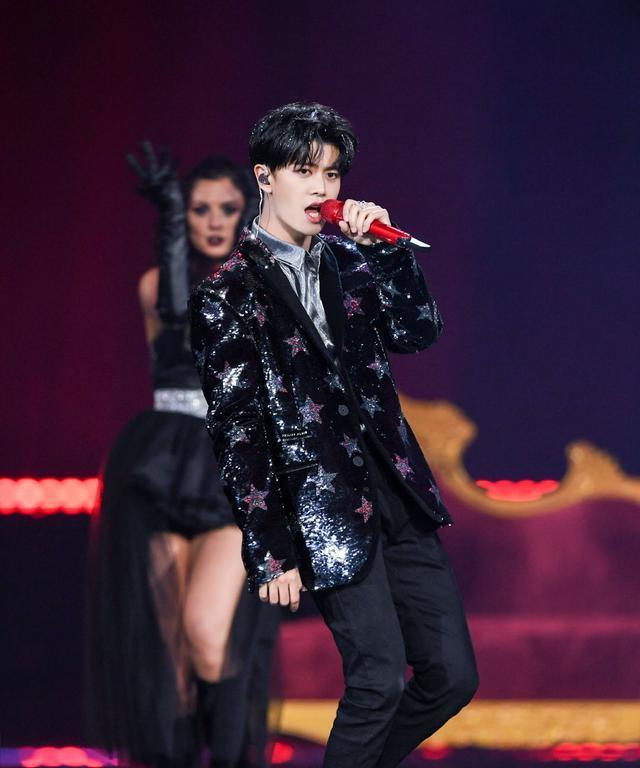 任嘉伦新歌跨年首秀冯提莫女版唐僧惊艳全场网友真上头