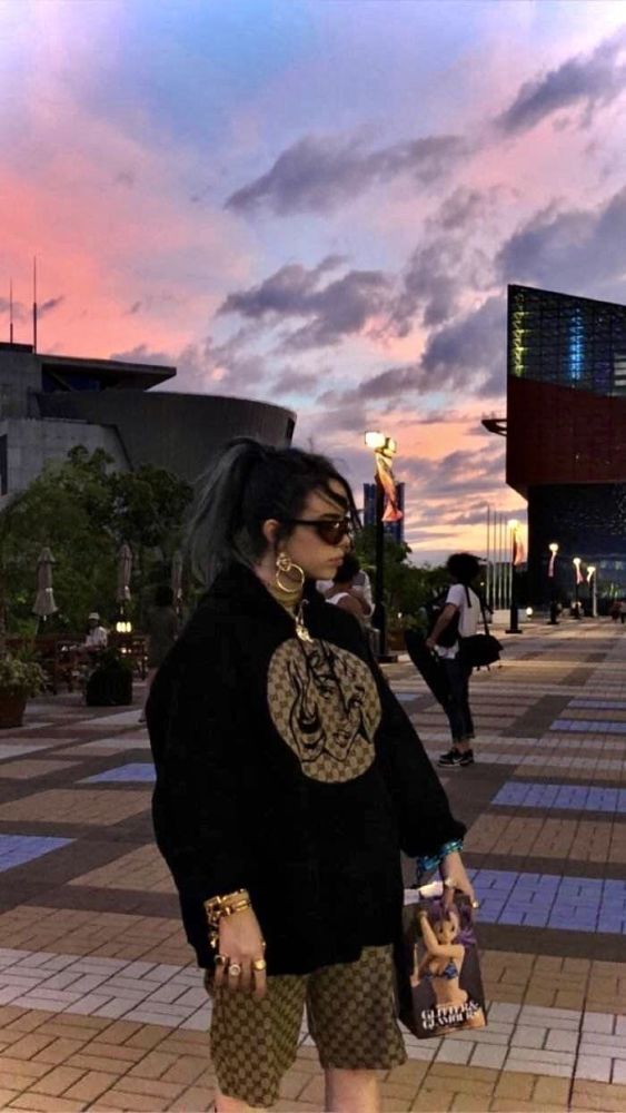 碧梨billie Eilish头像壁纸合集 腾讯新闻