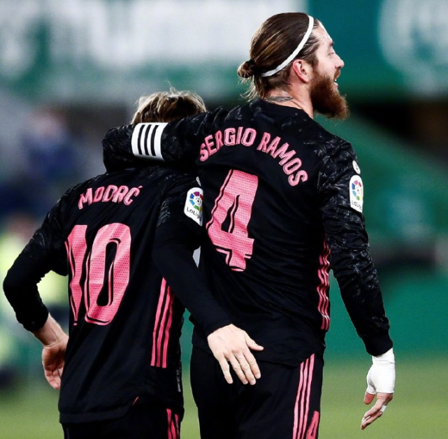 皇马官宣!拉莫斯缺席 伊斯科回归,对手近6轮比赛取得5胜1平不败战绩