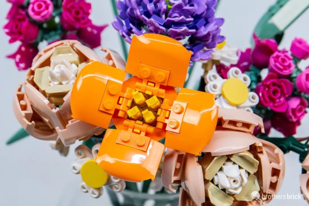 乐高花植系列10280乐高花束开箱评测_腾讯新闻