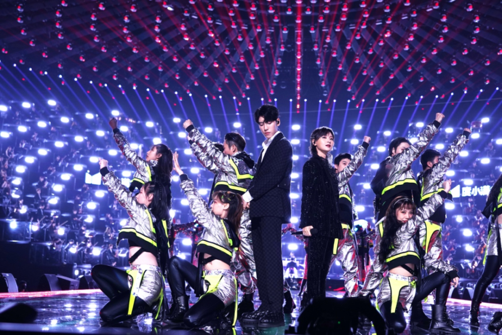 以亚洲顶秀承载记忆江苏卫视2021跨年演唱会以品质创意出圈