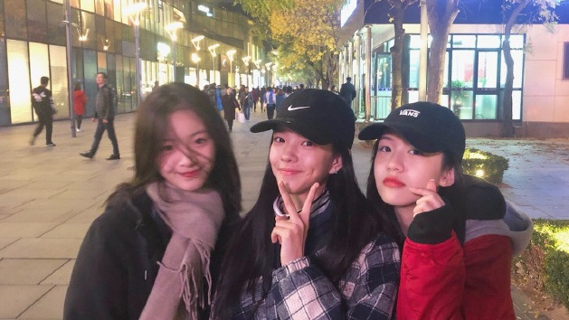 和李庚希是闺蜜,今凭借《百岁之好》走红|向涵之|夏林希|徐静蕾