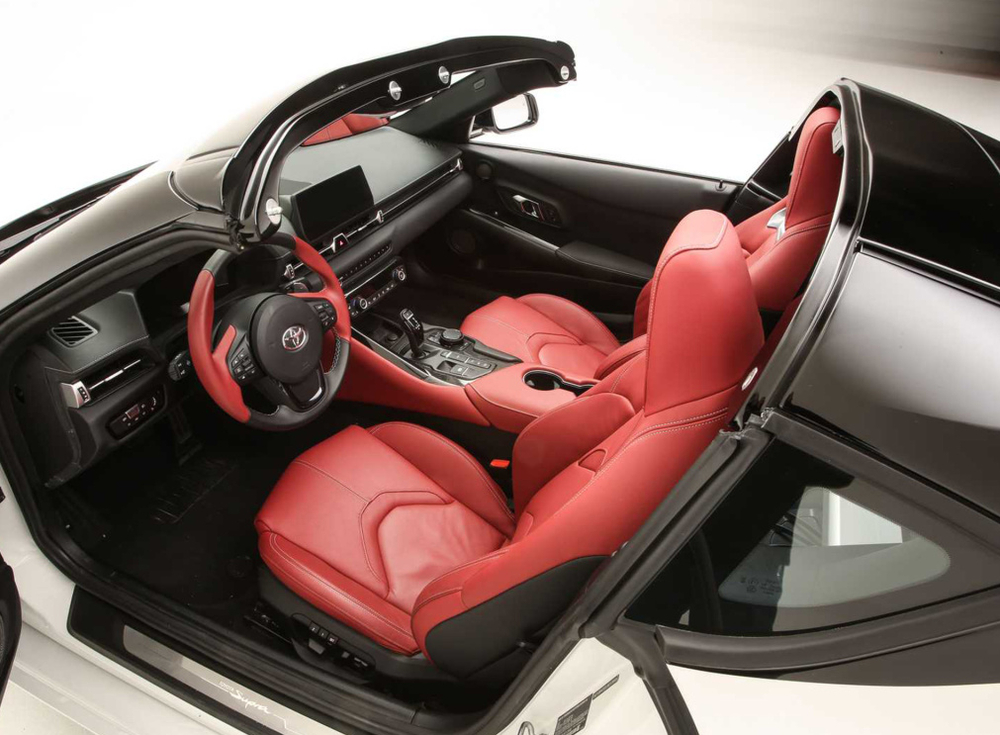 丰田敞篷跑车亮相内饰德味浓郁借宝马发动机
