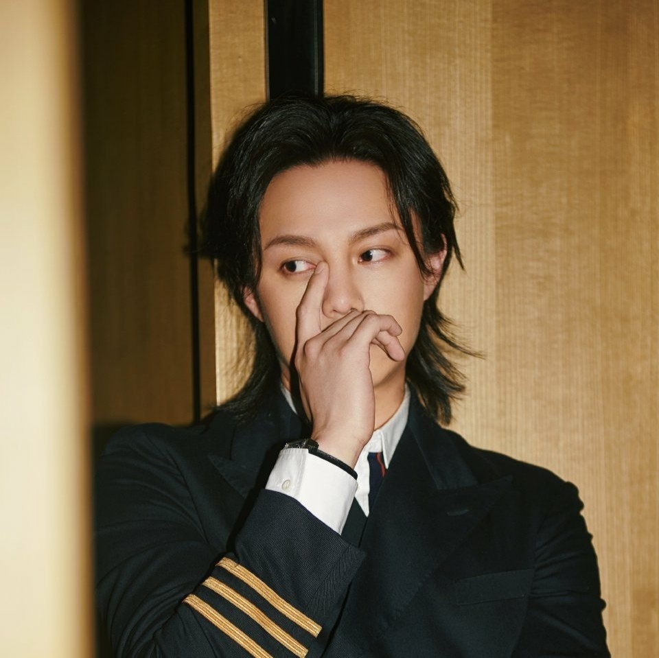 尹正壁纸头像 真的超有范_腾讯新闻