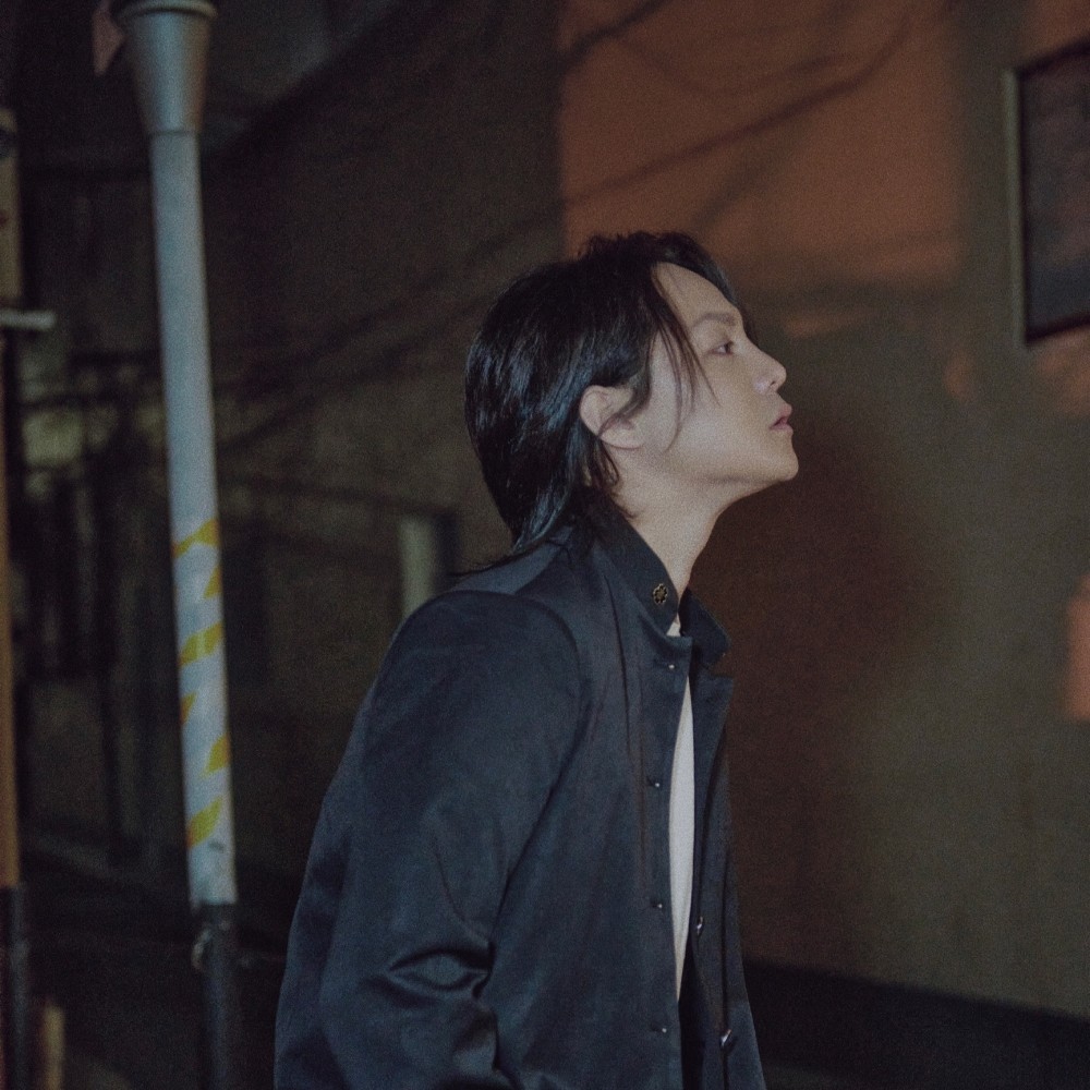 尹正壁纸头像真的超有范