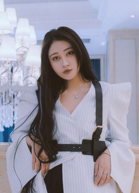 如梦惊醒!凌美琪扮演者孙侨潞猝死,死因疑似心梗_腾讯网