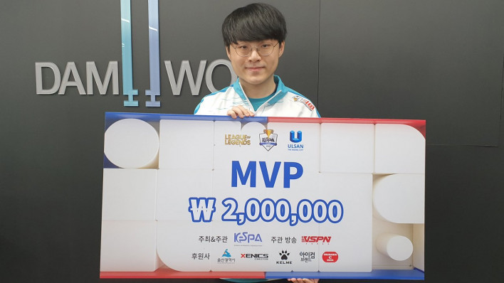ShowMaker：没想到会拿FMVP 我们应该再买点墨镜
